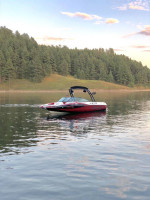 2015 Supreme S21 Surf Boat