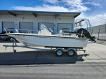 2015 Boston Whaler 210 Montauk