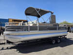 2017. Suntracker pontoon