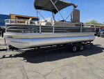 2017. Suntracker pontoon