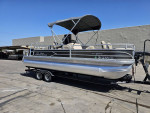 2017. Suntracker pontoon