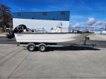 2015 Boston Whaler 210 Montuak