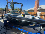2018 Sanger 215S Surf Wakeboard Boat
