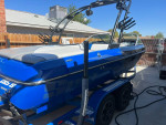 2018 Sanger 215S Surf Wakeboard Boat