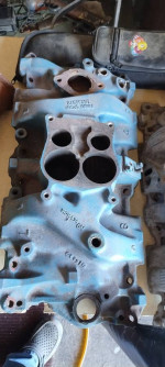 Small block Chevy intake s