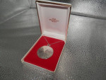 Vintage 1976 Frankin Mint sterling silver pendant and 24"chain