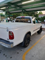 Toyota tundra bed cover..