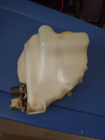 Jeep TJ windshield washer reservoir