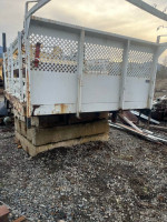 flatbed with lift gate