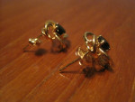 14K solid gold earrings w/ amethyst setting excellent condition