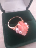 14k gold ring with coral flower and pearls