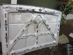 Mazda b2000/b2200/b2600i hoods