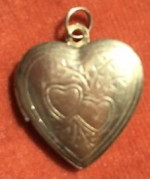 Heart Locket Charm Small Gold Colored ~ Opens