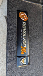 BAK revolver x4 Ford Tonneau cover