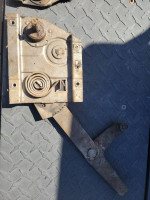 65,66, Ford Mustang widow regulators