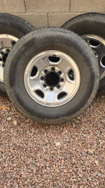 8 Lug GM HD Wheels & Tires