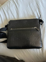 AUTHENTIC GUCCI MENS CLUTCH HANDBAG