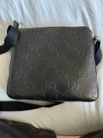 AUTHENTIC GUCCI MENS CLUTCH HANDBAG