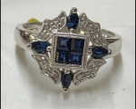 Amazing White Gold Sapphire Fashion Ring