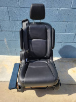 2024 Honda Odyssey Full Set of Second Row Leather Seats