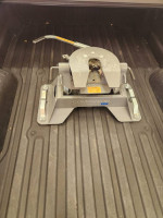 B&W 5th Wheel Trailer Hitch