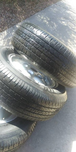 Land Rover Rims and Tires