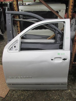 Chevy Silverado 1500 Driver Front Door OEM 2014-2018