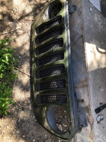2018-2023 JEEP WRANGLER JL SAHARA OEM GRILLE in excellent shape
