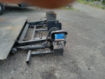 Undermount lift gate