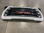 2019 / 2022 GMC SIERRA 1500  AT4 GRILLE ASSY OEM