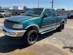 1997 Ford F150 ( IT NEEDS TRANSMISSION