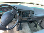 1997 Ford F150 ( IT NEEDS TRANSMISSION