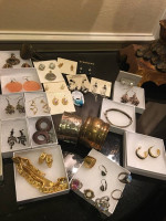 38 Piece Jewelry Lot