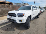 WANTED WHITE PASSENGER SIDE RIGHT FRONT DOOR