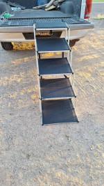 Folding steps for loading