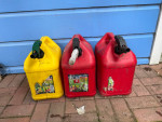 5-gallon gas can tank with gas