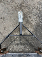 TOW BAR 2" BALL (Great Condition)