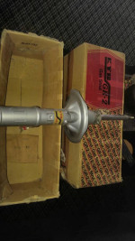 KYB GR-2 Strut shocks pair