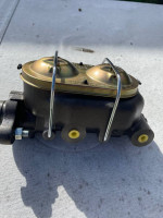 NEW BRAKE MASTER CYLINDER DUAL POT
