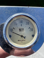 AUTO METER WATER TEMP GUAGE