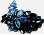 Vintage brooches and pins . LOOK