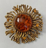 Vintage brooches and pins . LOOK
