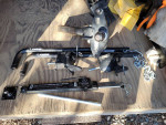 Husky 31997 round bar with sway control weight distribution hitch wds