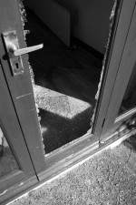 Auto Glass, windshield,Camper Glass, Commercial Truck, Regulator