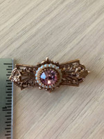 Brooches 4 each  lot price