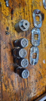 SECURTY ANTI THEFT LUG NUTS MCGUARD