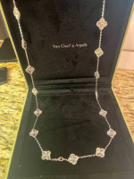 Van cleef necklace (20 motif)