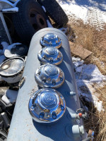 Dodge Ram 2500 hub caps