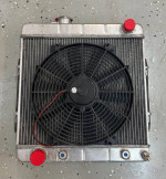 Universal Aluminum Radiator w/ Electric Fan - Mustang