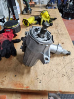 Mopar B- body manual steering box